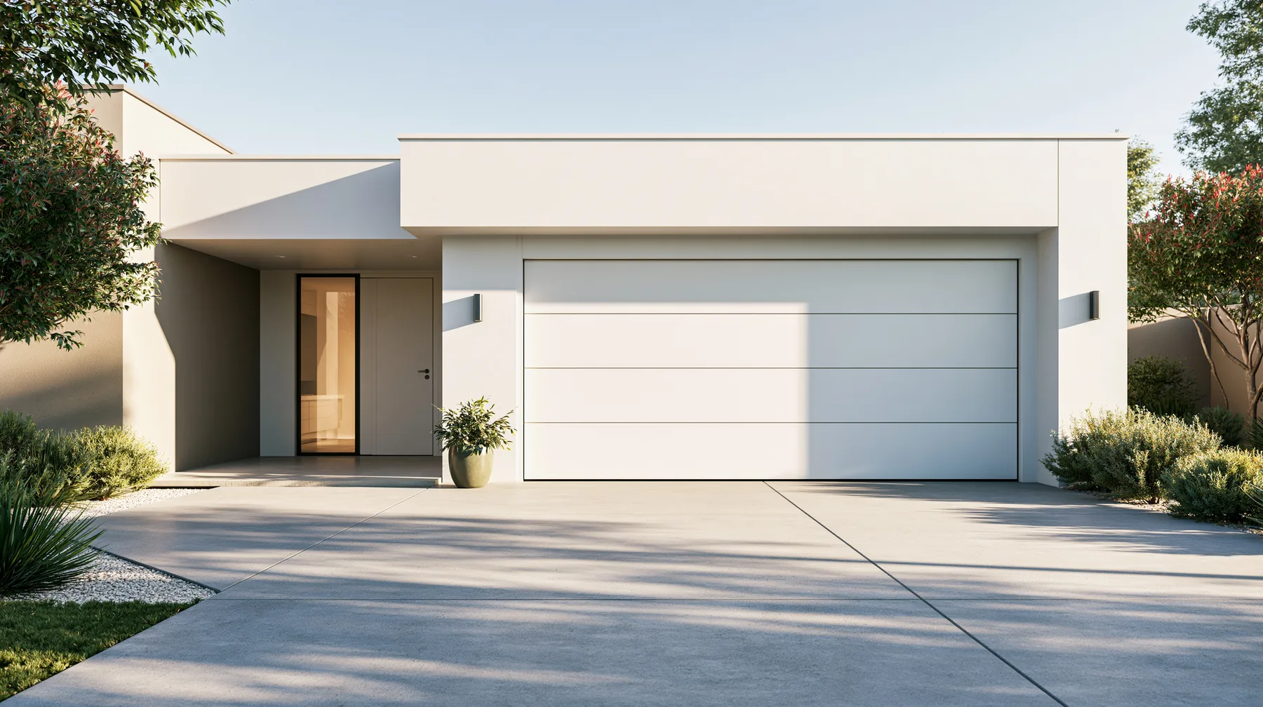 Moderne Garage am Wohnhaus Moderne Garage mit breiter Zufahrt am Wohnhaus